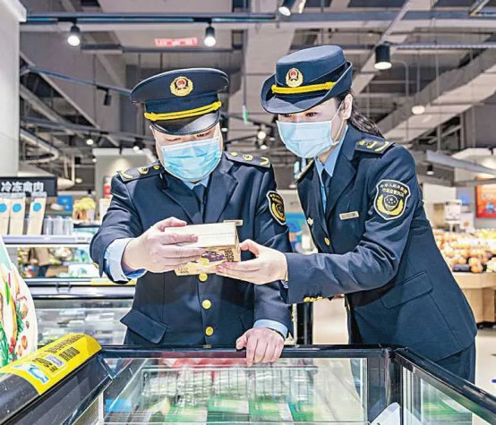 监管困局：狂奔的行业与缺失的规则