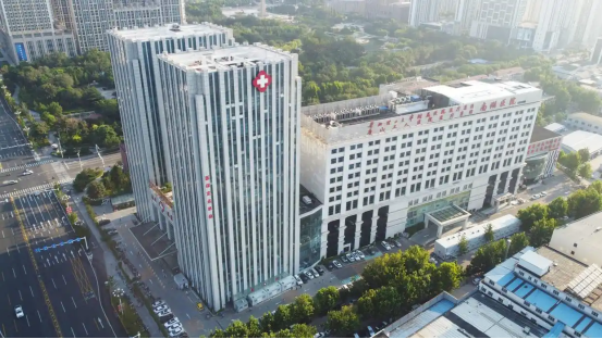 唐山南湖医院停诊事件：危机爆发的典型样本