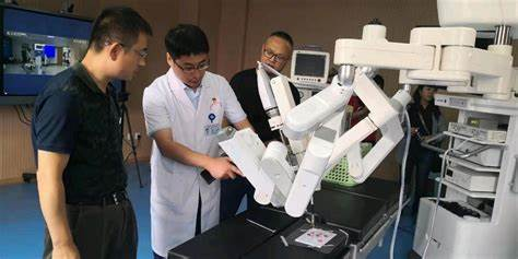 推动远程手术机器人与5G技术在医疗领域应用的策略与建议 